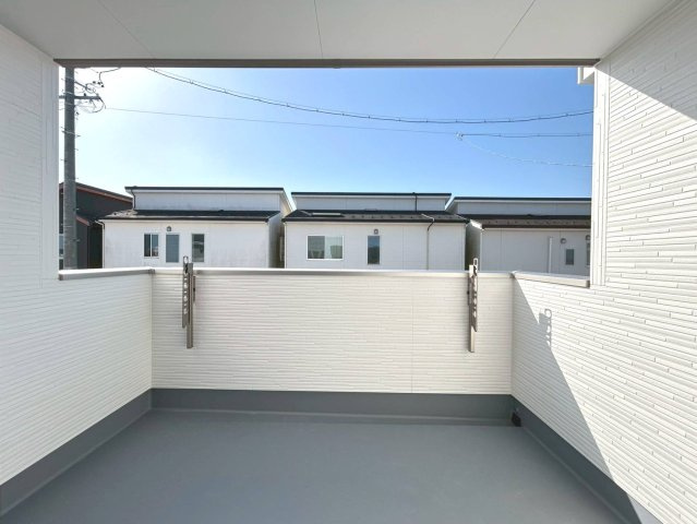 ファーストタウン　一宮市第8今伊勢町馬寄　全5区画分譲のバルコニー|バルコニーは南向きで洗濯物もよく乾きます！