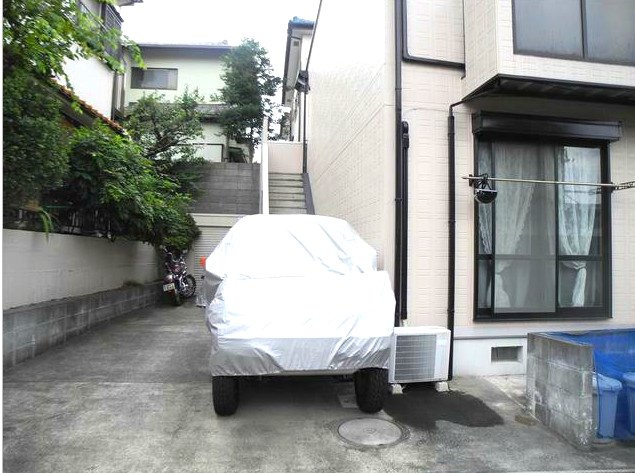 オセアン馬絹の駐車場