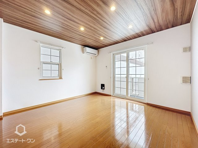 アヴェニューの居間・リビング