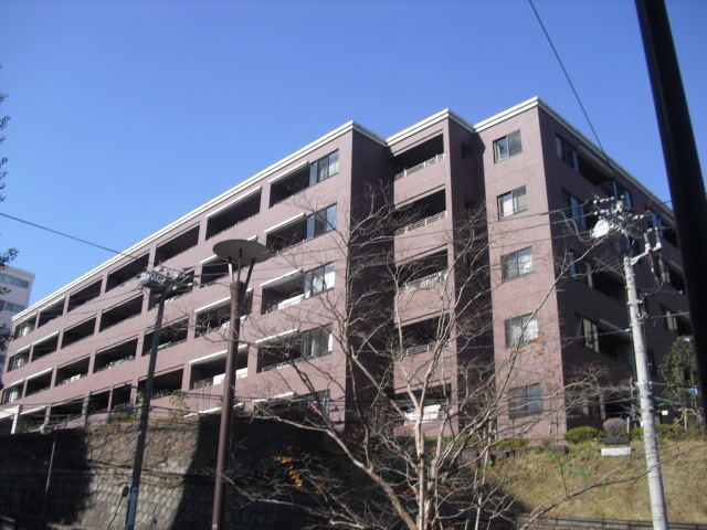 アトラス野毛山のエントランス|旭化成の分譲賃貸マンション・アトラス野毛山