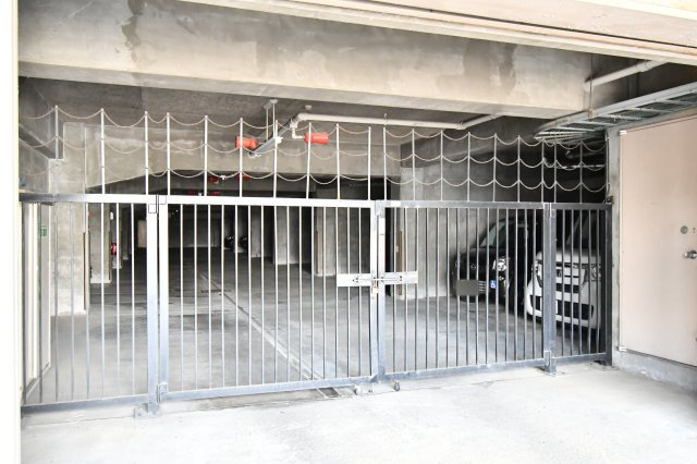 サンパーク七里の駐車場