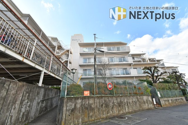 サンパーク七里の外観