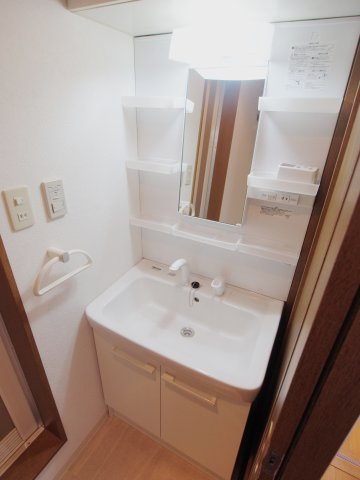 グレース府中の洗面所