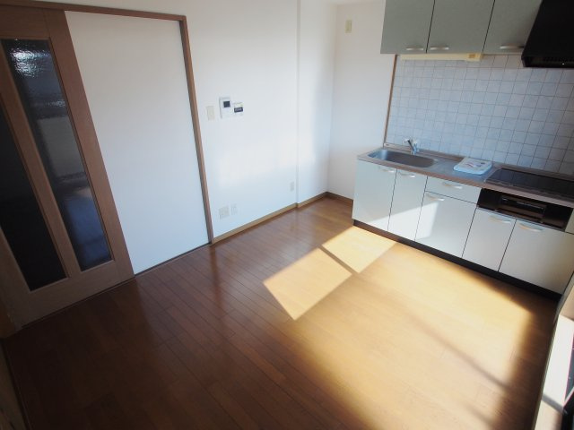 グレース府中の居間・リビング