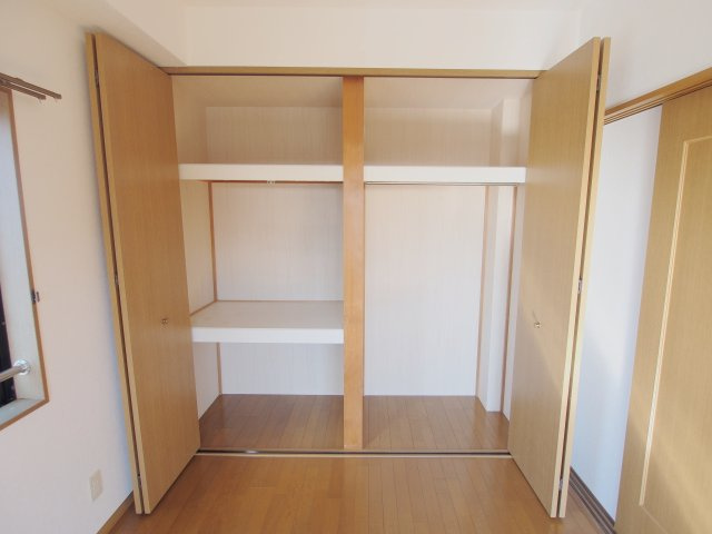 グレース府中の収納