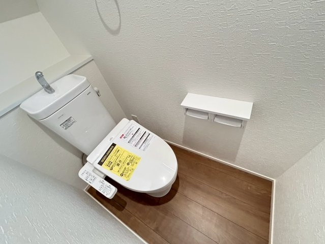 ファーストタウン　一宮市今伊勢町馬寄第8　全5区画分譲のトイレ|汚れにくくお手入れし易い便器を採用しています。