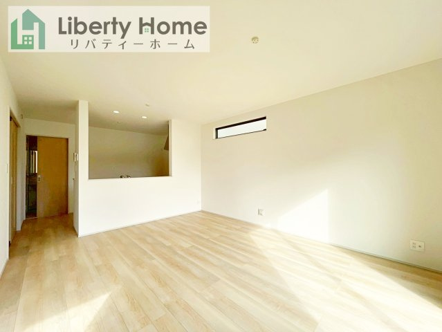 ひたちなか市牛久保2丁目　新築戸建　B号棟の居間・リビング