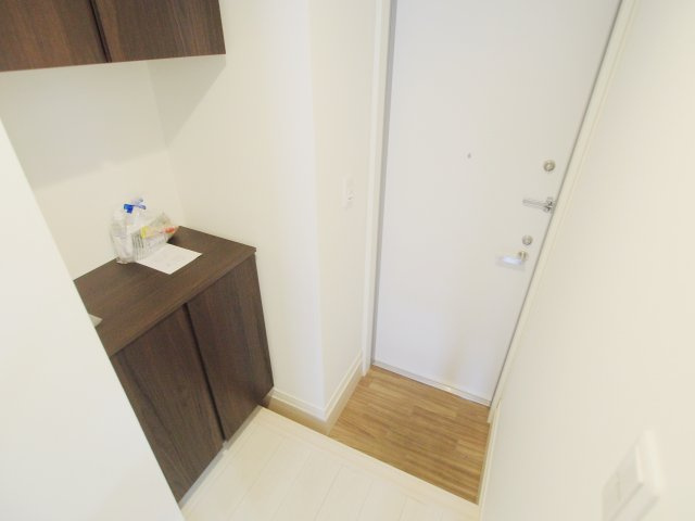 MOVE府中町浜田　壱番館の玄関