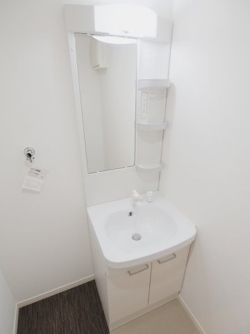 MOVE府中町浜田　壱番館の独立洗面台