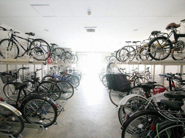 シティヒルズ安堂寺の駐車場