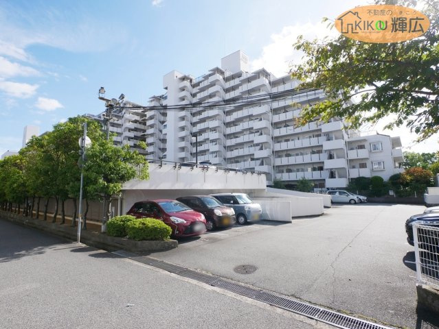 【駐車場】 | サンロイヤル加古川リバージュ2号館807