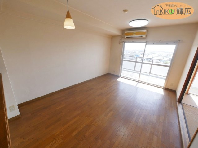 【居間・リビング】 | サンロイヤル加古川リバージュ2号館807