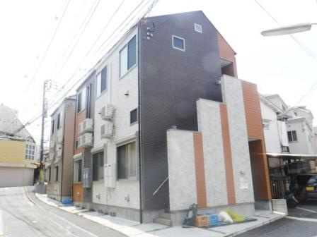 Ｔｈｒｅｅ　ｆｏｒｅｓｔ　西巣鴨の外観