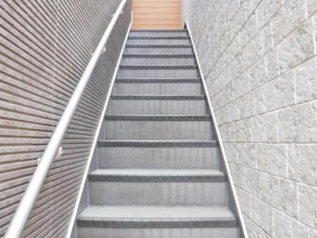 Ｔｈｒｅｅ　ｆｏｒｅｓｔ　西巣鴨のロビー