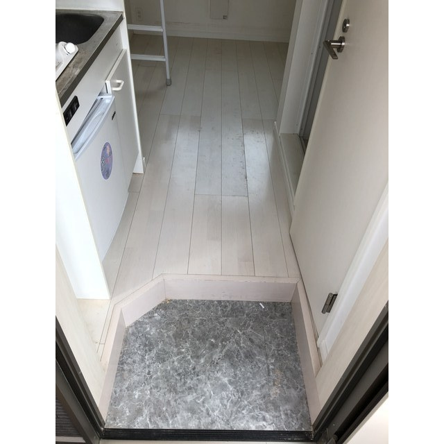 Ｔｈｒｅｅ　ｆｏｒｅｓｔ　西巣鴨の玄関