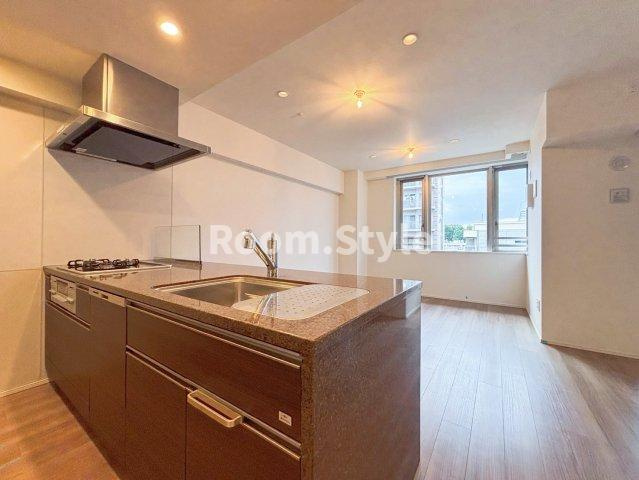 ザ・マジェスティコート目黒のキッチン|空室のためご都合に合わせてご内覧できます
お問合せはお電話でもお受付しております。
03-6450-5211