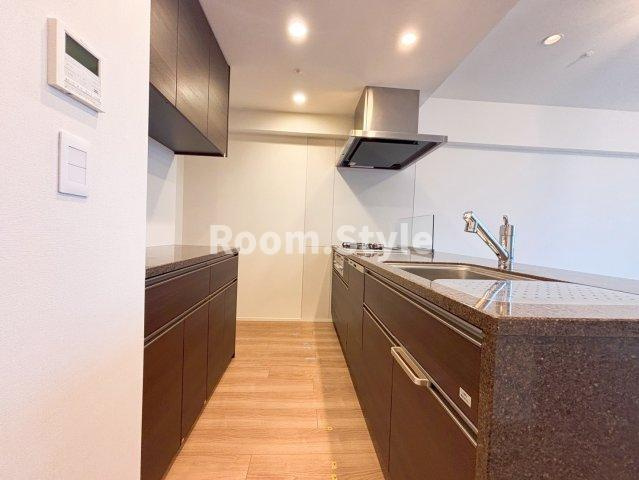 ザ・マジェスティコート目黒のキッチン|空室のためご都合に合わせてご内覧できます
お問合せはお電話でもお受付しております。
03-6450-5211