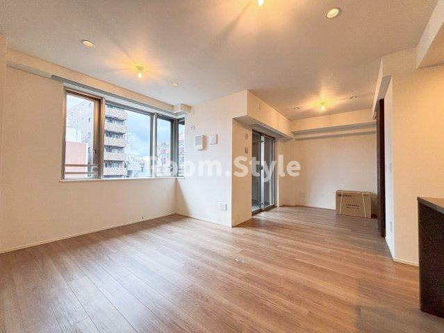 ザ・マジェスティコート目黒の居間・リビング|空室のためご都合に合わせてご内覧できます
お問合せはお電話でもお受付しております。
03-6450-5211