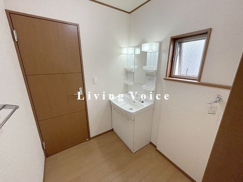 【脱衣所】 | 【仲介手数料０円】厚木市山際　中古一戸建て | 厚木市山際　中古一戸建て