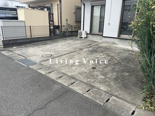 【前面道路含む現地写真】 | 【仲介手数料０円】厚木市山際　中古一戸建て | 厚木市山際　中古一戸建て
