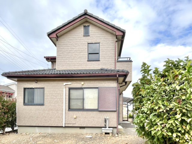 【中古戸建】邑楽郡邑楽町大字中野の外観|□外観｜お家探しは木ノ葉プランニングにお任せください♪ご希望のお家を一緒にお探し致します♪