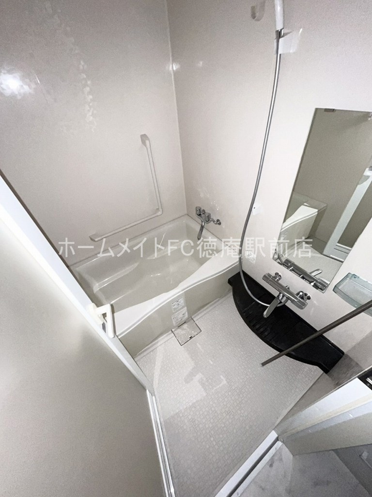 大阪市鶴見区茨田大宮１丁目の賃貸マンションの浴室