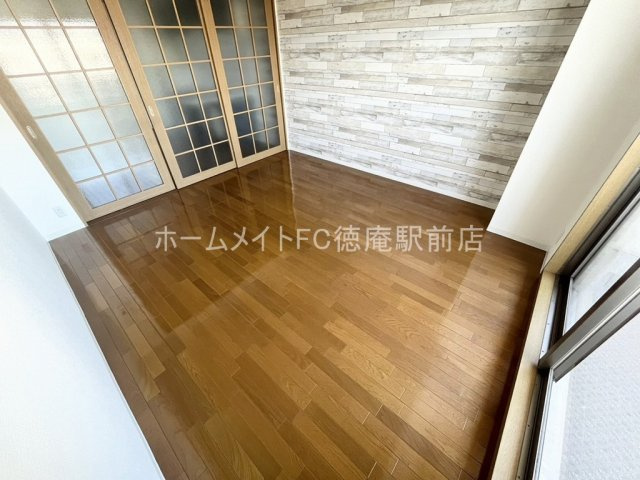 大阪市鶴見区茨田大宮１丁目の賃貸マンションの洋室