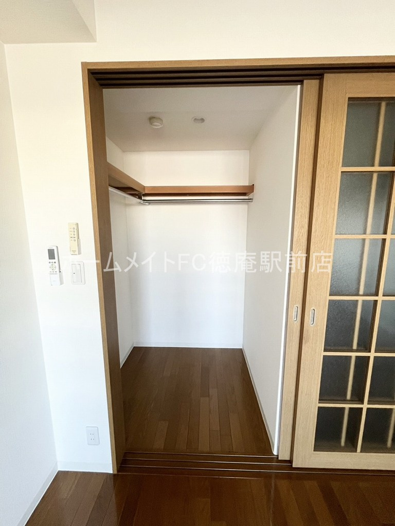 大阪市鶴見区茨田大宮１丁目の賃貸マンションの収納