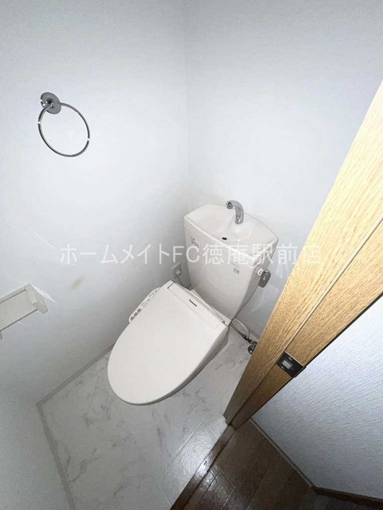 大阪市鶴見区茨田大宮１丁目の賃貸マンションのトイレ