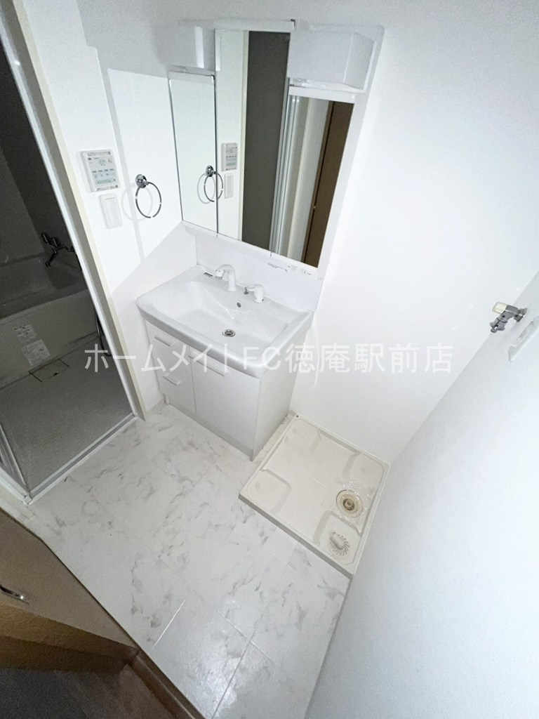 大阪市鶴見区茨田大宮１丁目の賃貸マンションの洗面所