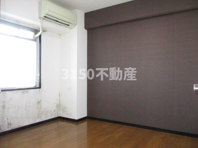 リバティ穂積の洋室