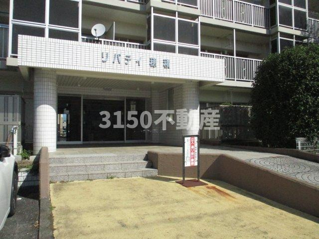 リバティ穂積のエントランス