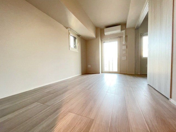 ラグゼナ用賀　駅近　礼金0　ペット相談　敷金0の居間・リビング