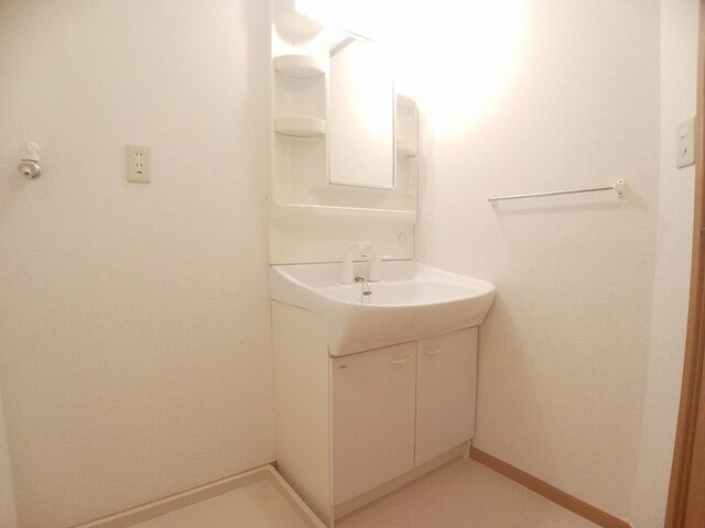 ＳＥＲＥＮＯ　ＯＹＡ　Ｂの洗面所