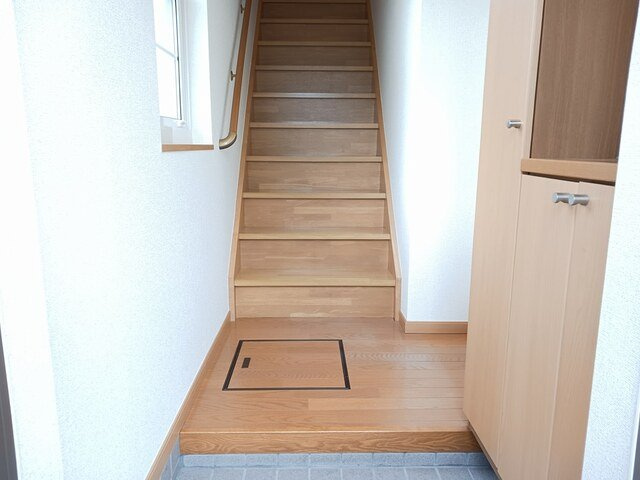 ＳＥＲＥＮＯ　ＯＹＡ　Ｂの玄関