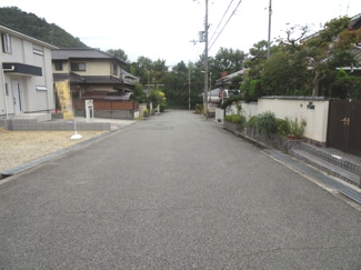 【前面道路含む現地写真】 | 西宮市北六甲台4丁目24の13　新築一戸建て