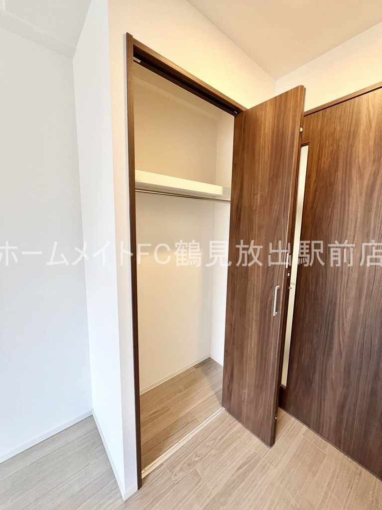 東大阪市高井田西６丁目の賃貸マンションの収納