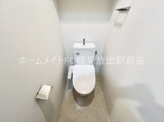 東大阪市高井田西６丁目の賃貸マンションのトイレ