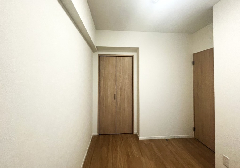 ベルドゥムール新越谷温泉の洋室