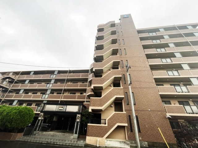 ベルドゥムール新越谷温泉の外観