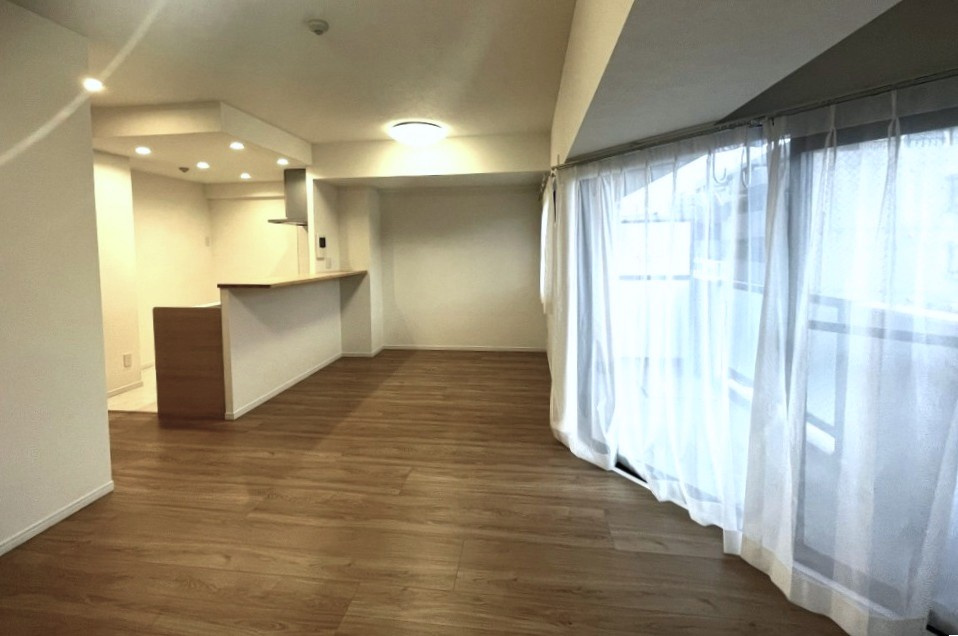 ベルドゥムール新越谷温泉の居間・リビング