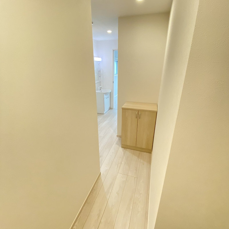 MELDIA竹ノ塚Ⅲの玄関