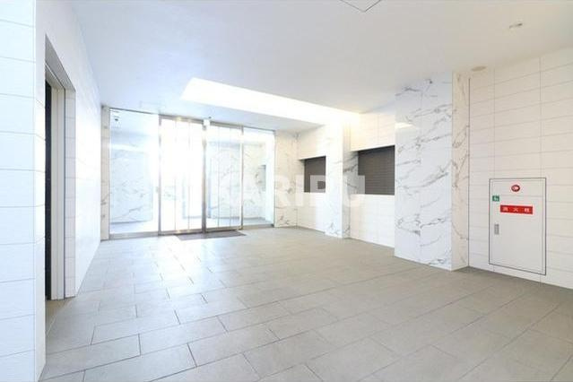 エスリード梅田グレイスのロビー