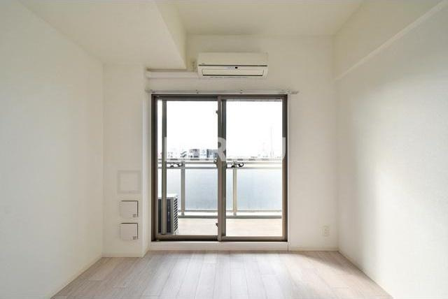 エスリード梅田グレイスの居間・リビング