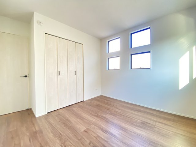 『八王子市新築戸建て』八王子市暁町3-2-5【仲介手数料無料】　　３期　の洋室|～仲介手数料無料☆八王子ひなた不動産～八王子市暁町　新築戸建て