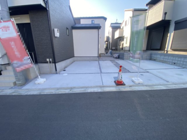 祝：成約済み　八王子市　暁町　新築戸建て　３期の駐車場|～仲介手数料無料☆八王子ひなた不動産～八王子市暁町　新築戸建て
