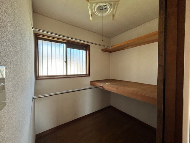 西落合５丁目戸建の収納