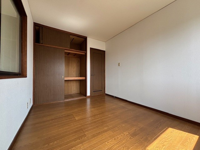 西落合５丁目戸建の洋室