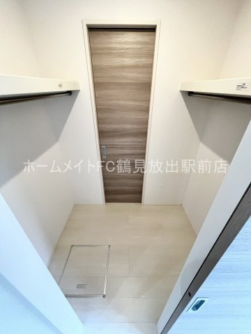 東大阪市稲田上町１丁目のアパートの収納