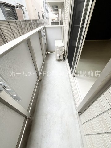 東大阪市稲田上町１丁目のアパートのバルコニー